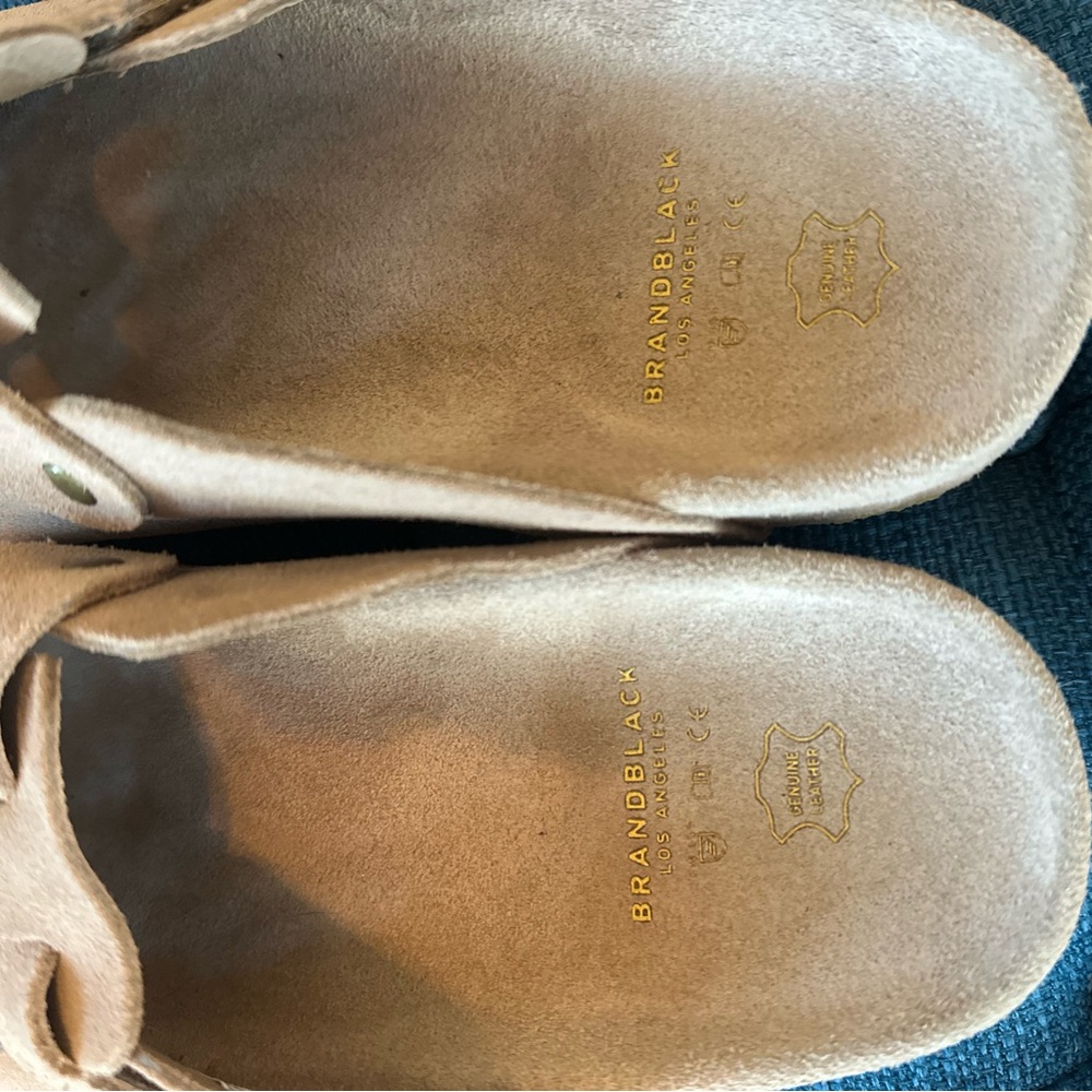 🆕 Brandblack Women’s Taupe Leather Mules. Size 7.5. - Picture 4 of 16